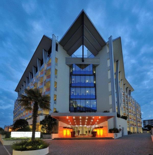 Bibione Palace Hotel Exterior photo